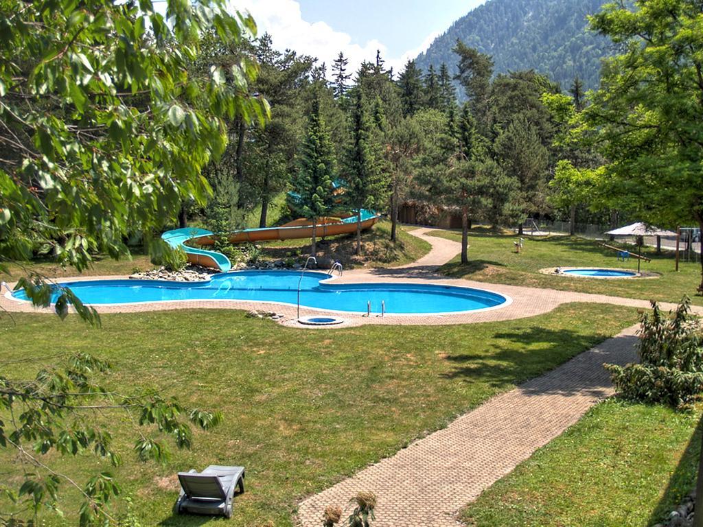 Hotel Grüsch Exteriör bild