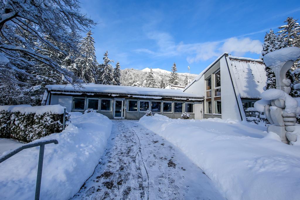 Hotel Grüsch Exteriör bild